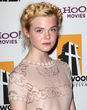 Elle Fanning überzeugt mit geflochtenen Haaren
