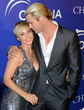 Elsa Pataky und Chris Hemsworth wünschen Miley und Liam viel Glück
