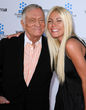Die Beziehung zu Hugh Hefner finden sie toll