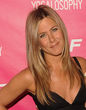 Jennifer Aniston kennen wir mit langem glatten Haar