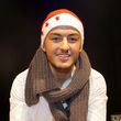 Ardian Bujupi ließ ein wenig Weihnachtsstimmung zur Autogrammstunde aufkommen