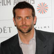 Bradley Cooper findet seinen Titel als "Sexiest Man Alive" furchtbar