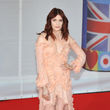 Florence Welch setzte wie gewohnt auf blasse Farben Florence Welch setzte wie gewohnt auf blasse Farben