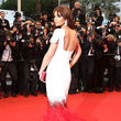 Cheryl Cole erschien mit langer Schleppe
