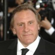 Gérard Depardieu hat die selbe Stimme wie Bruce Willis