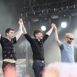 Er ist Gitarrist der britischen Band Franz Ferdinand