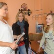 Iris Mareike stellt Liljana, genannt Lilly, dar