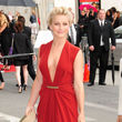 Julianne Hough zeigte sich mit tiefem Ausschnitt in New York