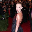 Kate Bosworth hat es trotz Bräunungs-Panne im gefiederten Kleid auf Platz 7 geschafft