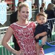 Melissa Joan Hart brachte ihr Söhnchen Tucker mit zur Premiere von "Die Monster Uni"