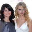 Selena Gomez und Taylor Swift beschenken sich gerne Selena Gomez und Taylor Swift beschenken sich gerne