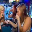 "Teenies auf Partyurlaub" werden heimlich von ihren Eltern beobachtet