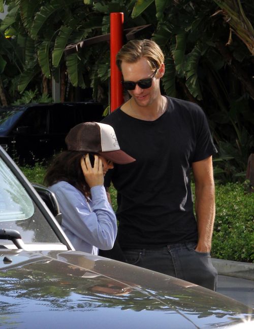Sind Alexander Skarsgard und Ellen Page ein Paar? Sind Alexander Skarsgard und Ellen Page ein Paar?