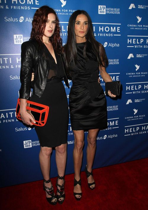 Rumer Willis spricht erstmalig über ihre Mutter Demi Rumer Willis spricht erstmalig über ihre Mutter Demi