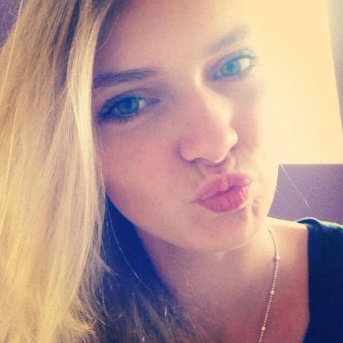 GNTM: Jolina zieht als Erste ins große Finale ein! | Promiflash.de  width=