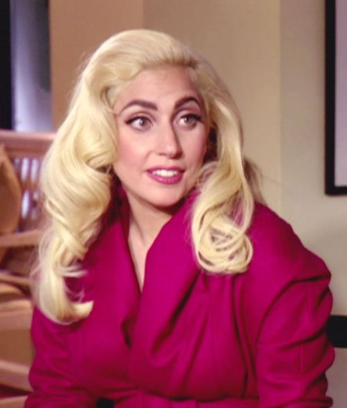 Lady GaGa hat eine Gehirnerschütterung Lady GaGa hat eine Gehirnerschütterung