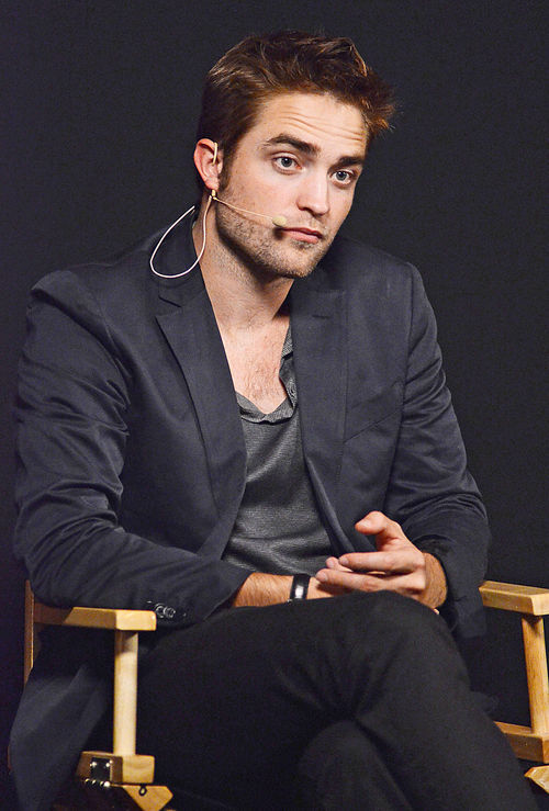 Robert Pattinson hat einen Deal mit "Good Morning America" vereinbart Robert Pattinson hat einen Deal mit "Good Morning America" vereinbart