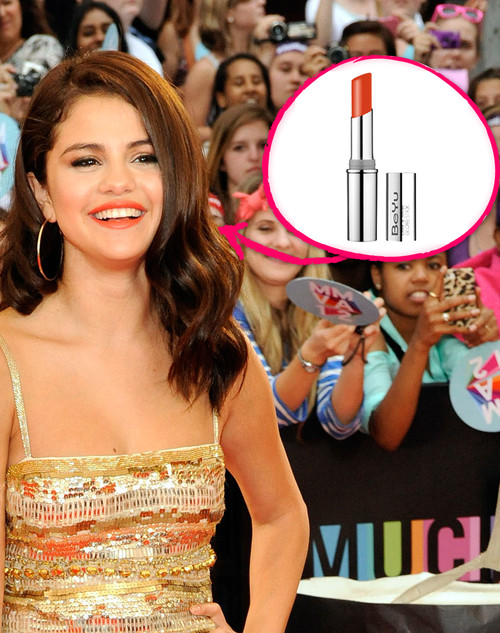 Selena Gomez präsentierte jetzt ihren Sommer-Beautytrend Selena Gomez präsentierte jetzt ihren Sommer-Beautytrend