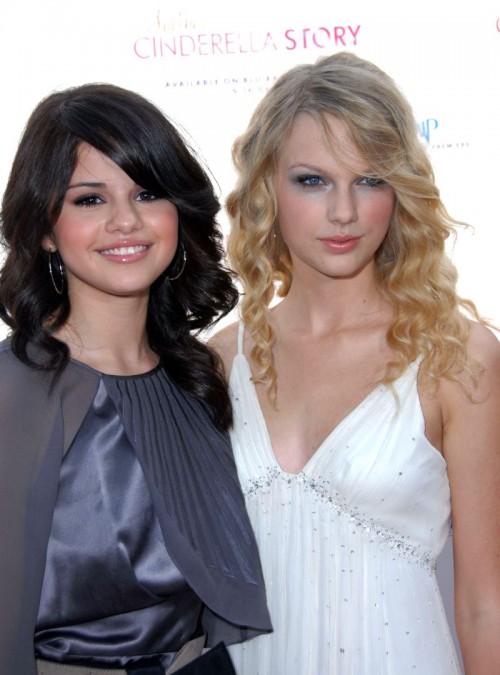 Selena Gomez, Taylor Swift - Selena Gomez und Taylor Swift beschenken sich gerne Selena Gomez, Taylor Swift - Selena Gomez und Taylor Swift beschenken sich gerne