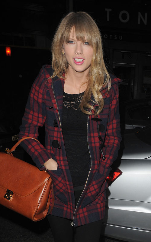 Taylor Swift scheint sich einen Neuen ausgeguckt zu haben Taylor Swift scheint sich einen Neuen ausgeguckt zu haben