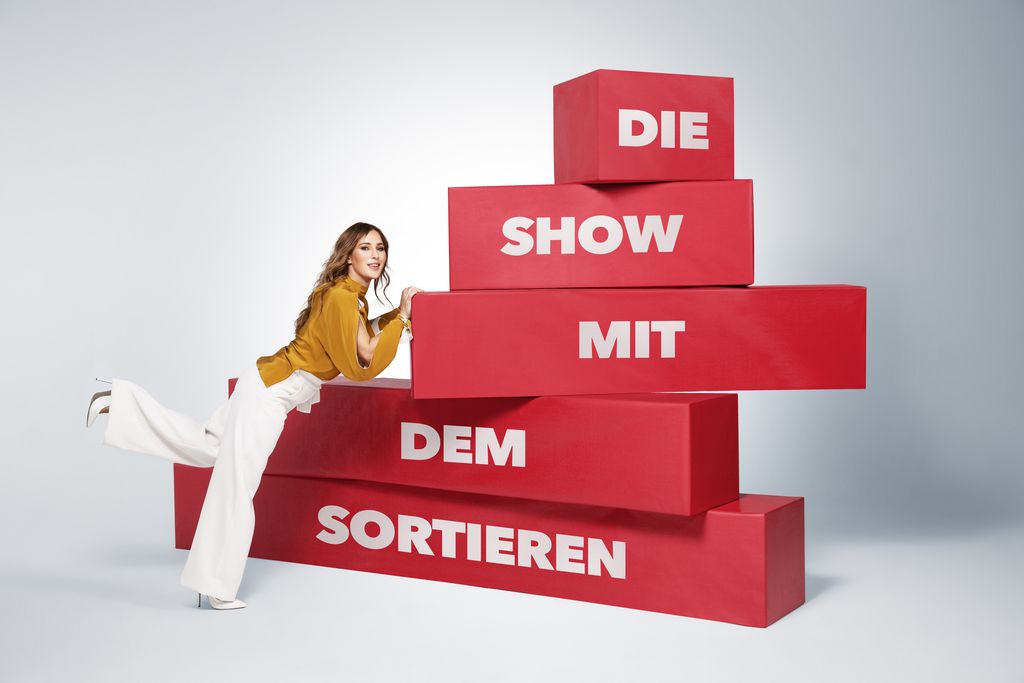 Jeannine Michaelsen Zeigt Ihr Rucken Tattoo Promiflash De