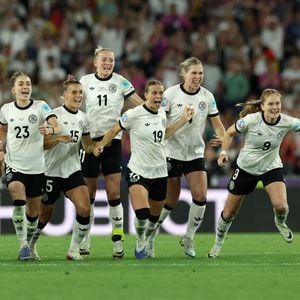DFB-Männer wünschen EM-Spielerinnen Glück fürs Halbfinale