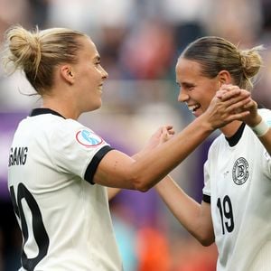 "Unglaublich fettig": DFB-Frauen verraten ihr Haar-Geheimnis