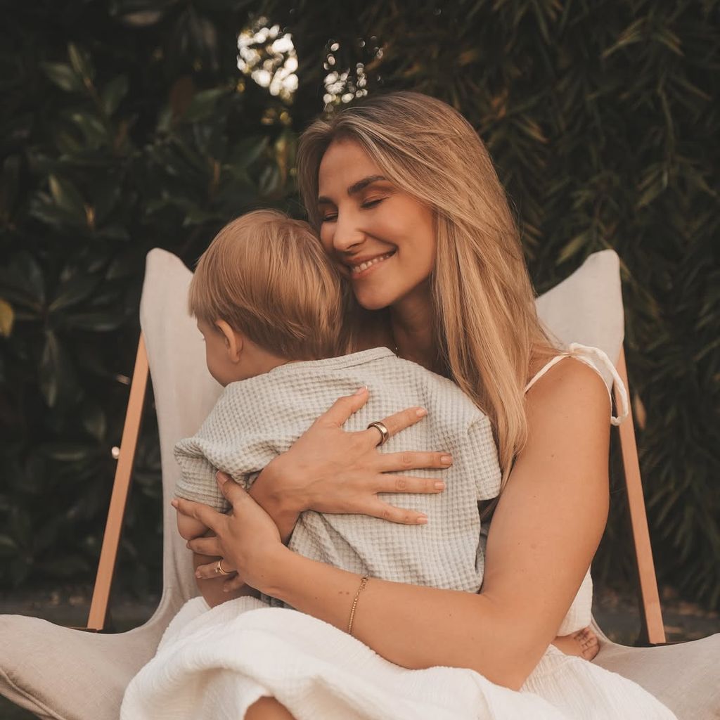 Ana Johnson und ihr Sohn Maui