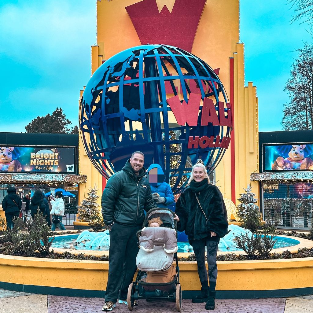 Realitystars Zico Banach und Pia Tillmann mit Henry und Pepe, Dezember 2024
