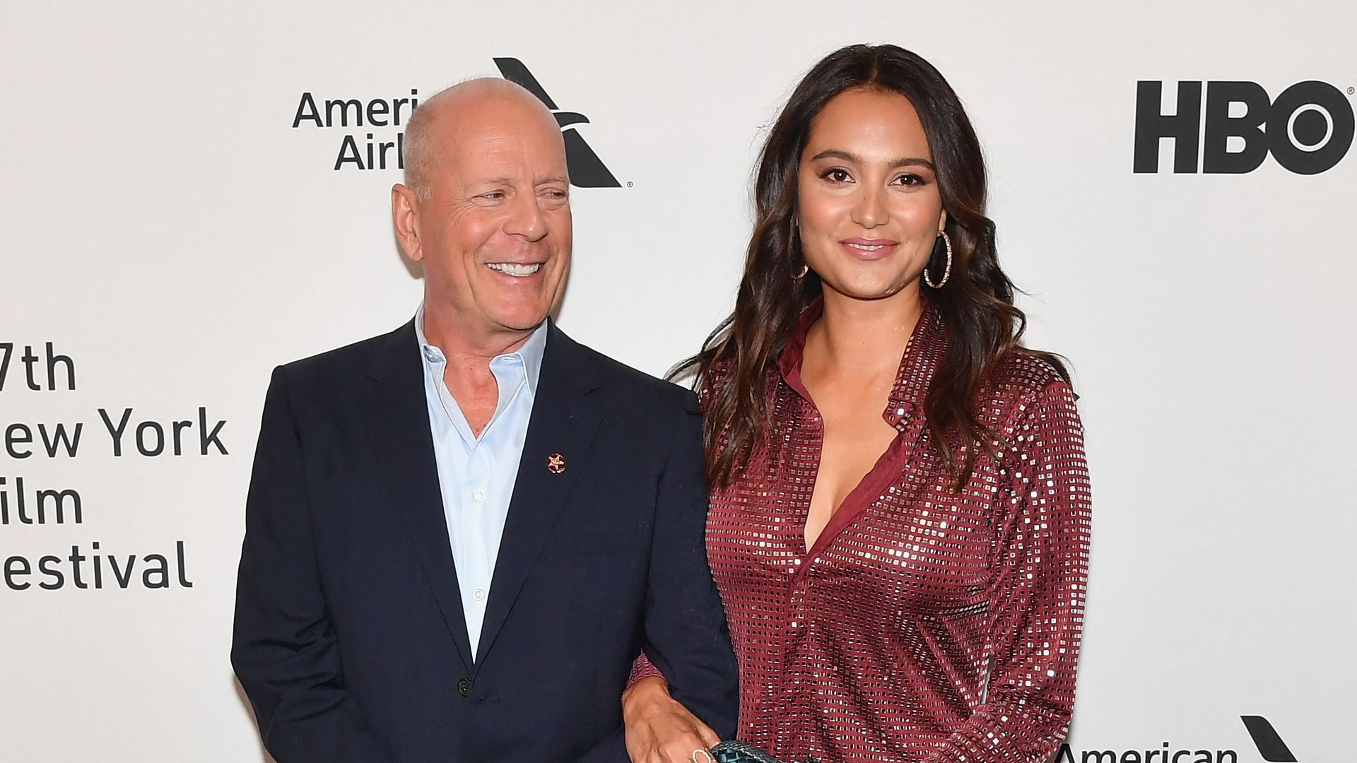 jahrestag-mit-bruce-willis-emma-erh-lt-r-hrendes-geschenk