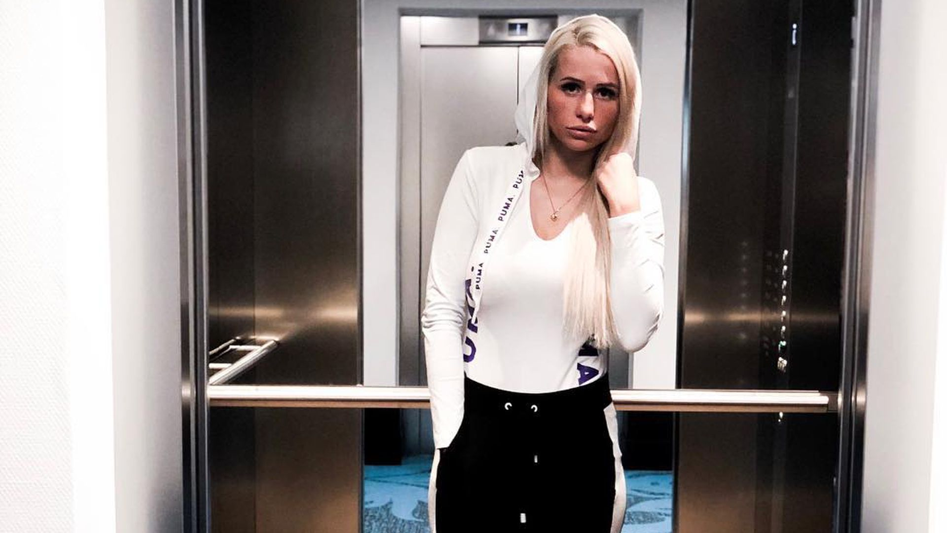 Carina Bachelor Instagram