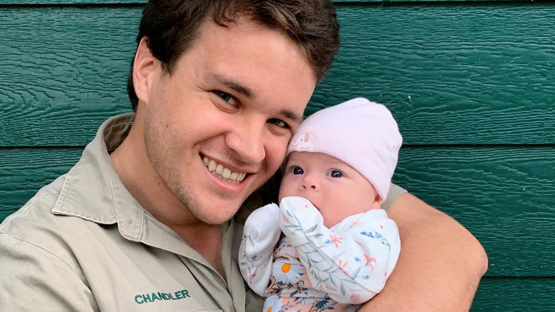 "Mein Buddy" Chandler Powell teilt süßes BabyPic von Grace