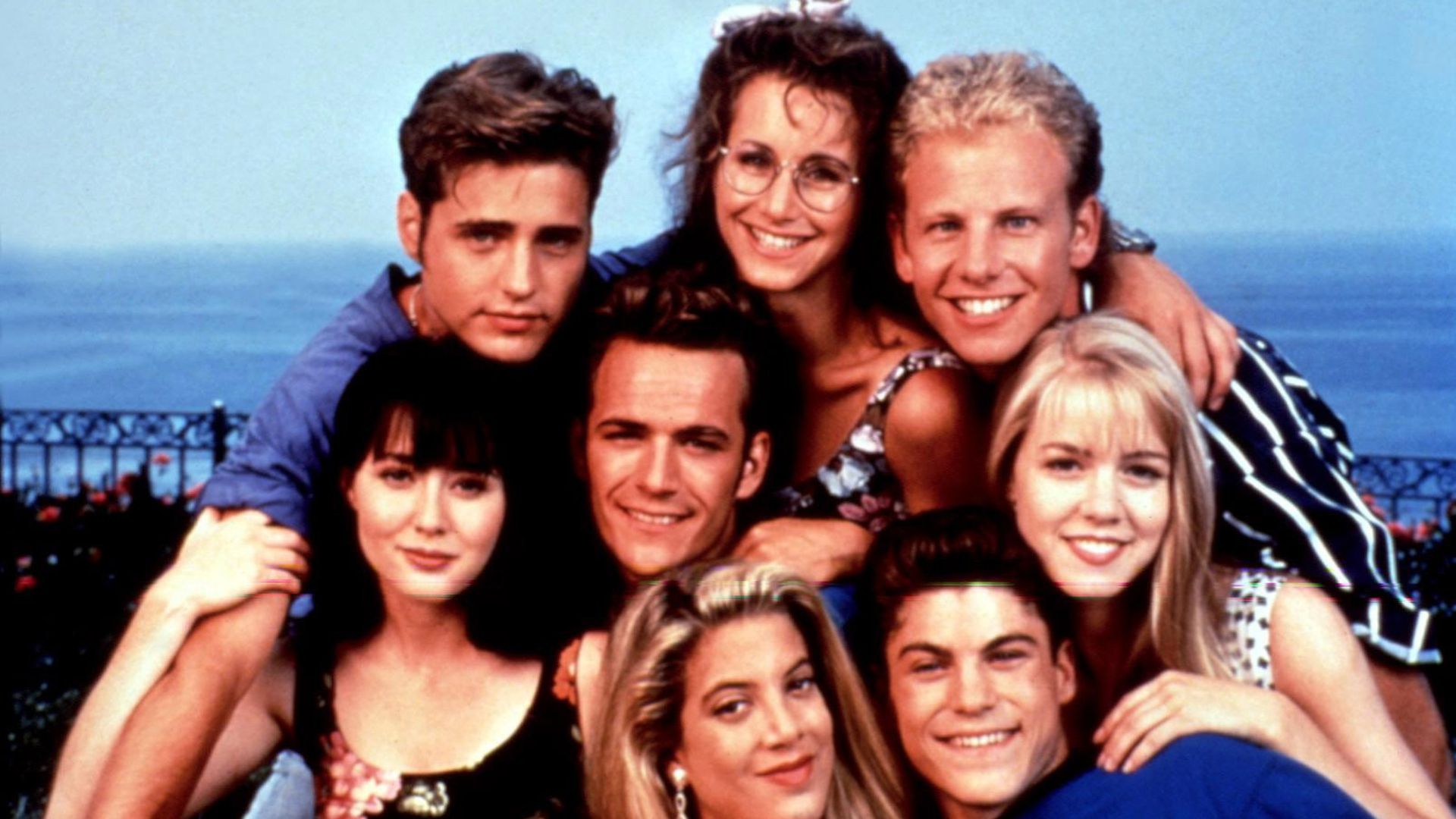 Beverly Hills 90210 Reboot Drama Autoren Schmeißen Hin Promiflashde