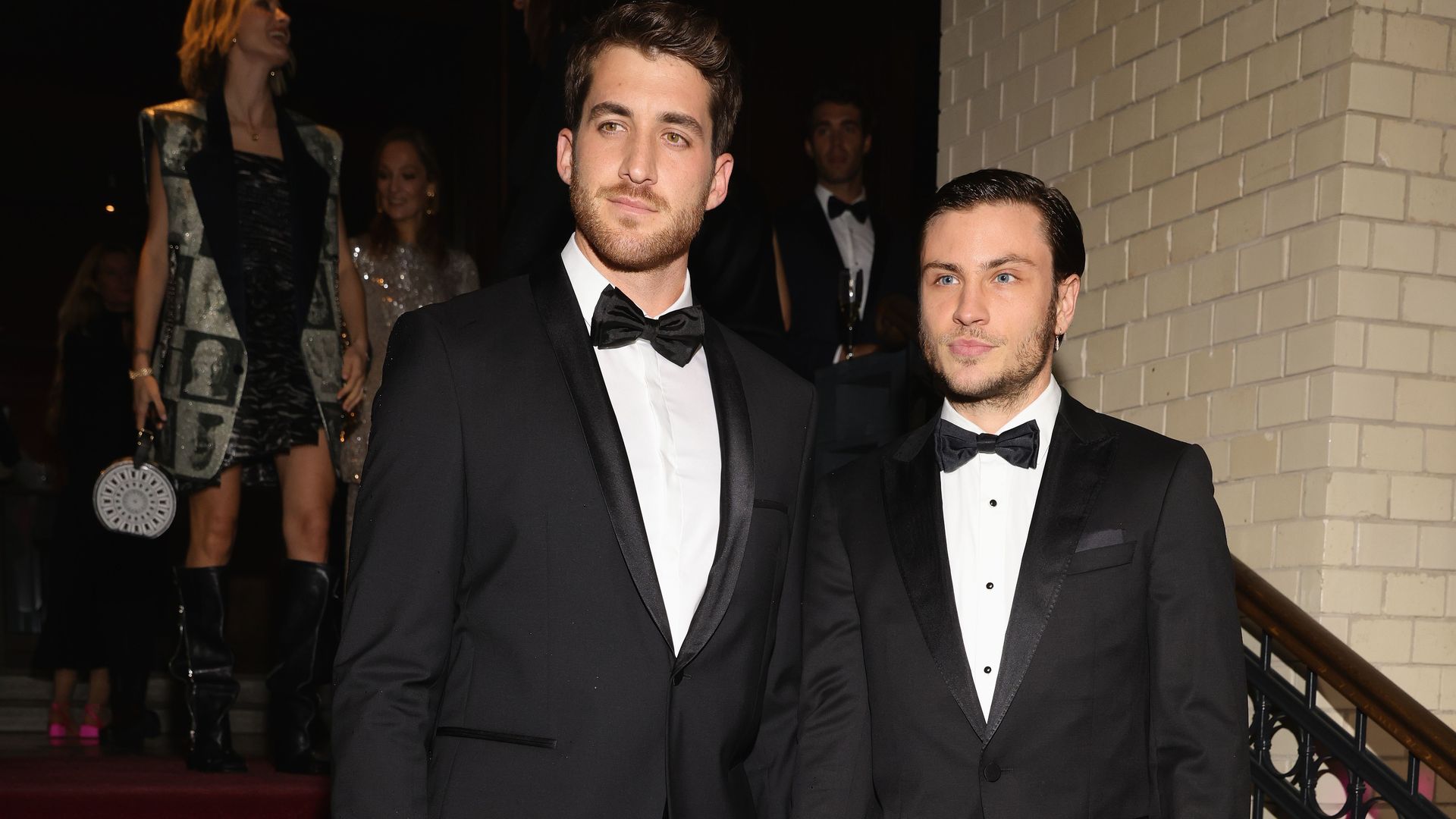 Nach Verlobung Wann heiraten Jannik Schümann und Felix?