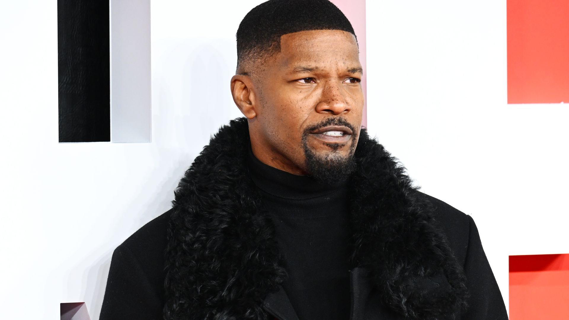 In RehaEinrichtung Jamie Foxx lernt nun wieder zu laufen