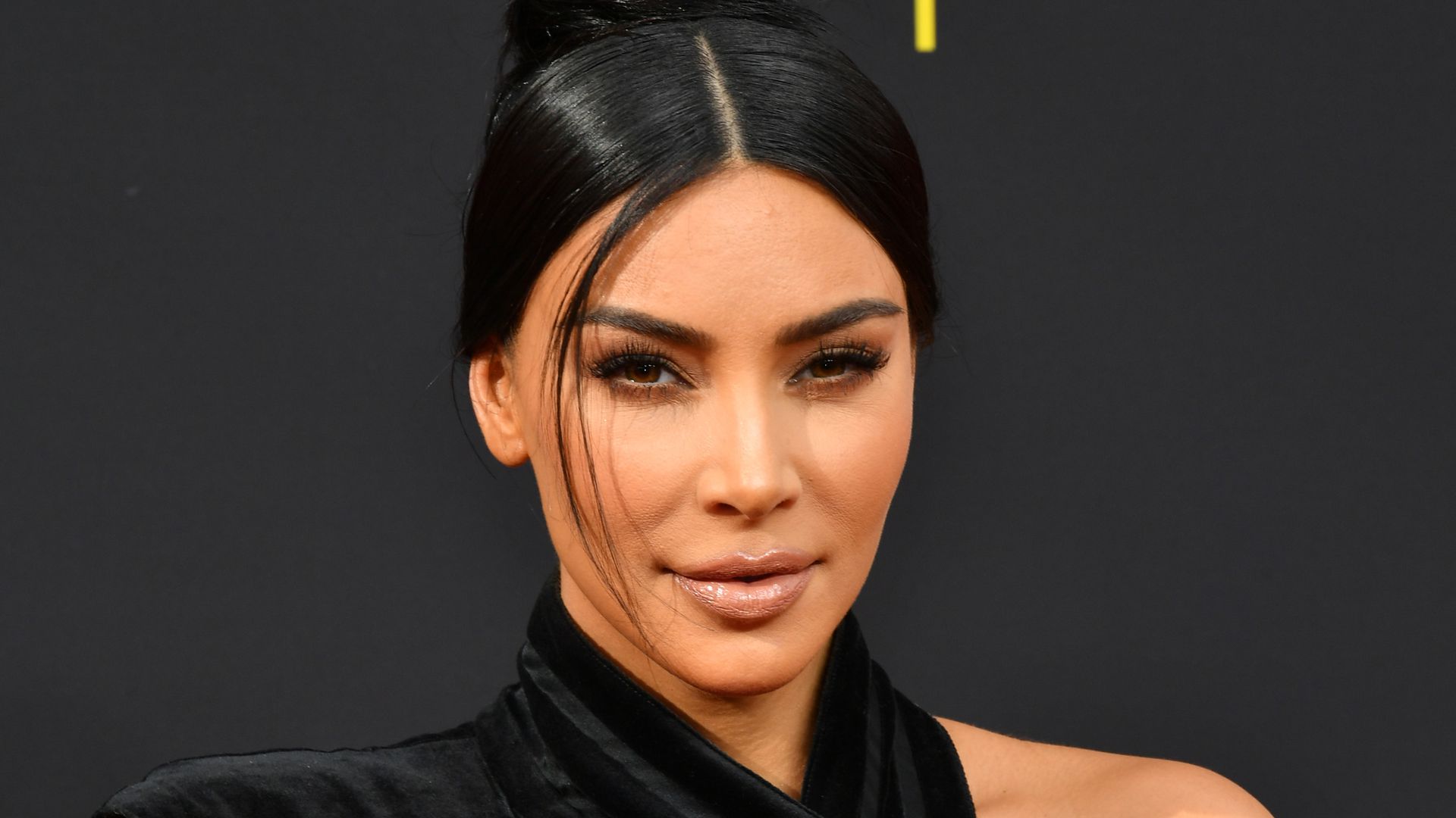 Wegen Foto Kim K. klagt zehn Millionen Dollar von App ein