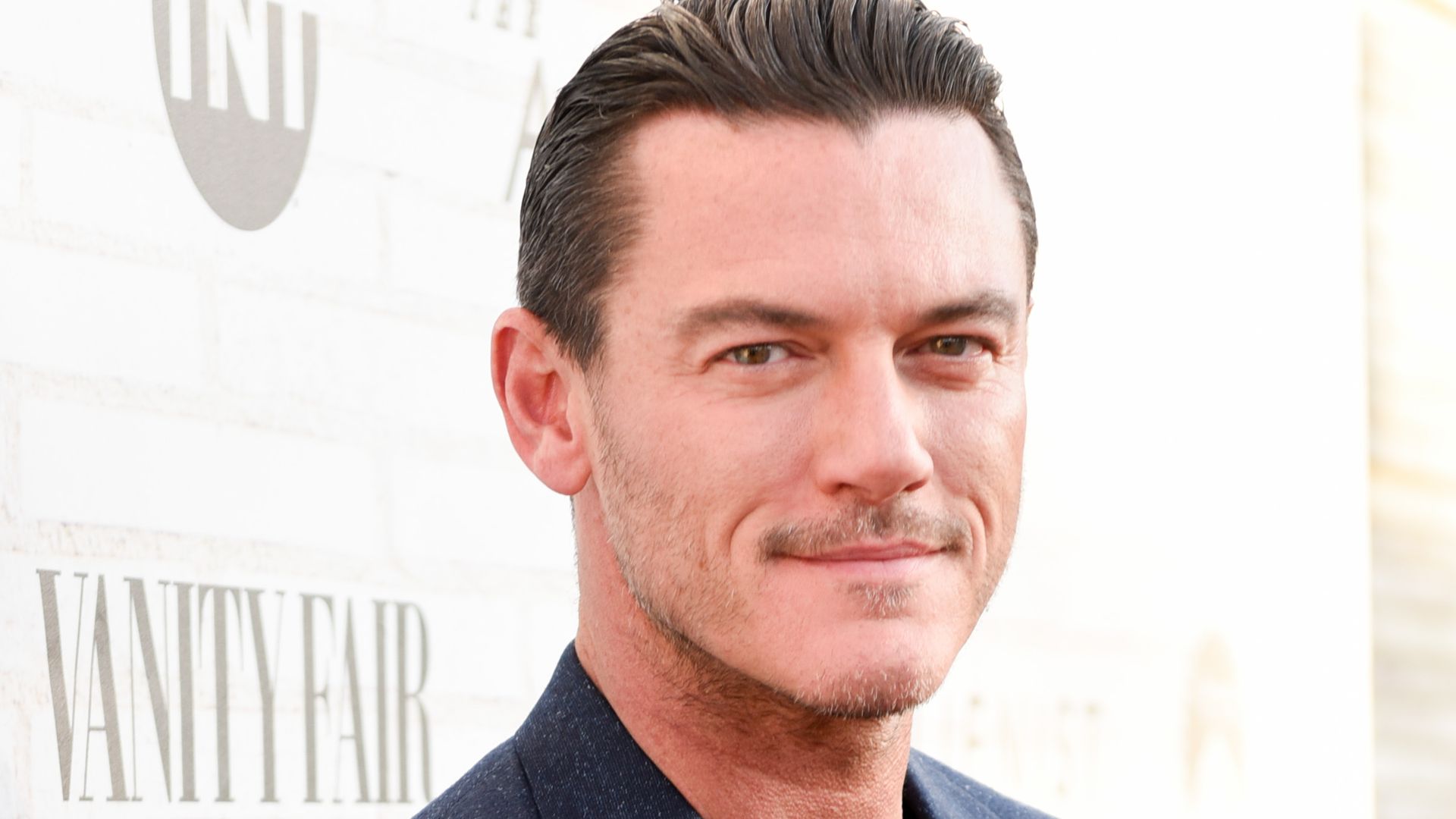 Luke Evans Promiflash.de