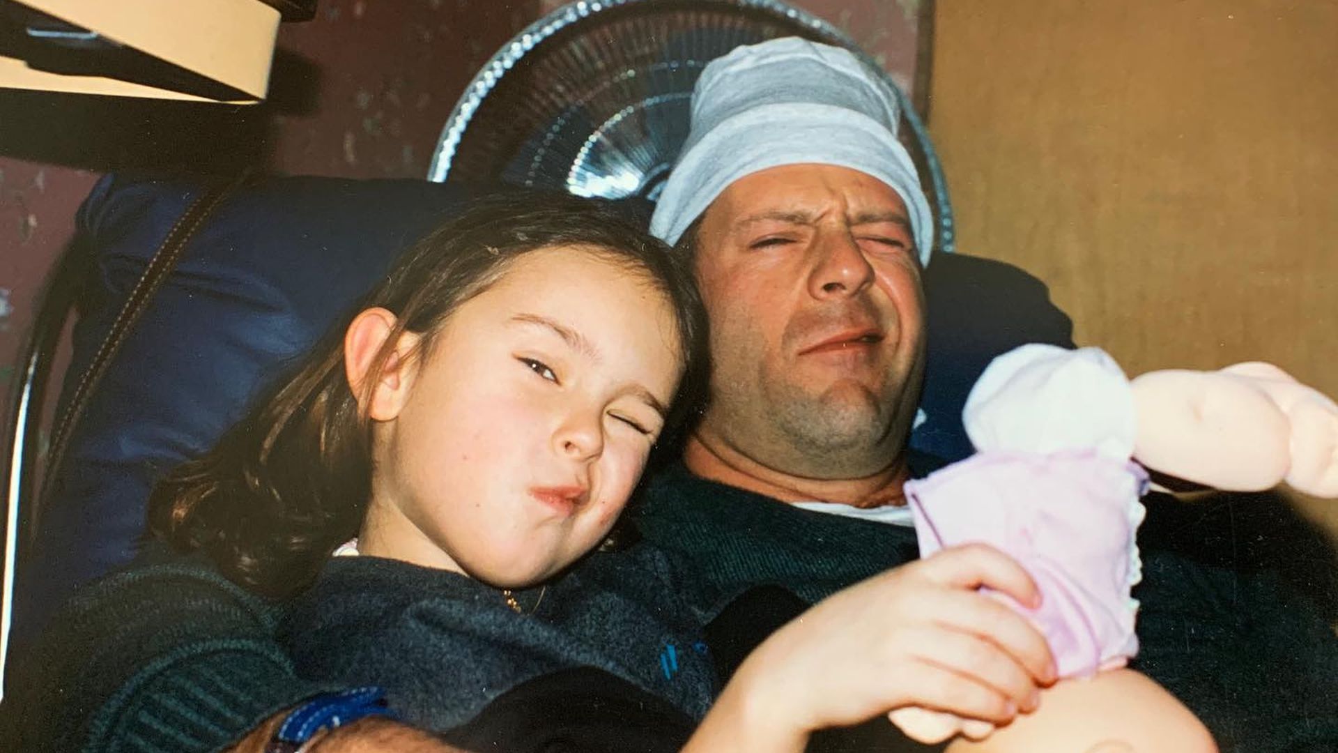 Rumer Willis postet süße Erinnerungsfotos mit Papa Bruce