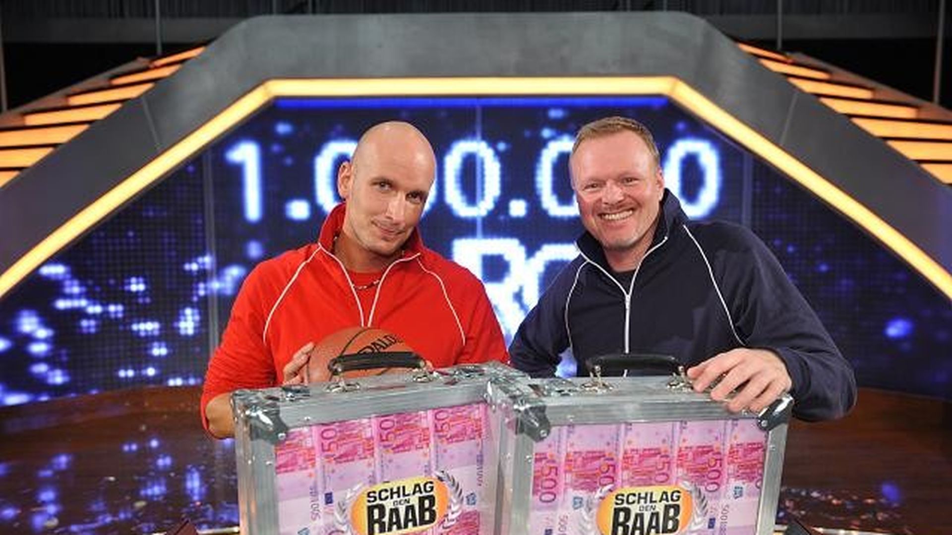 Was macht Raabs Gewinner mit seiner Million? | Promiflash.de
