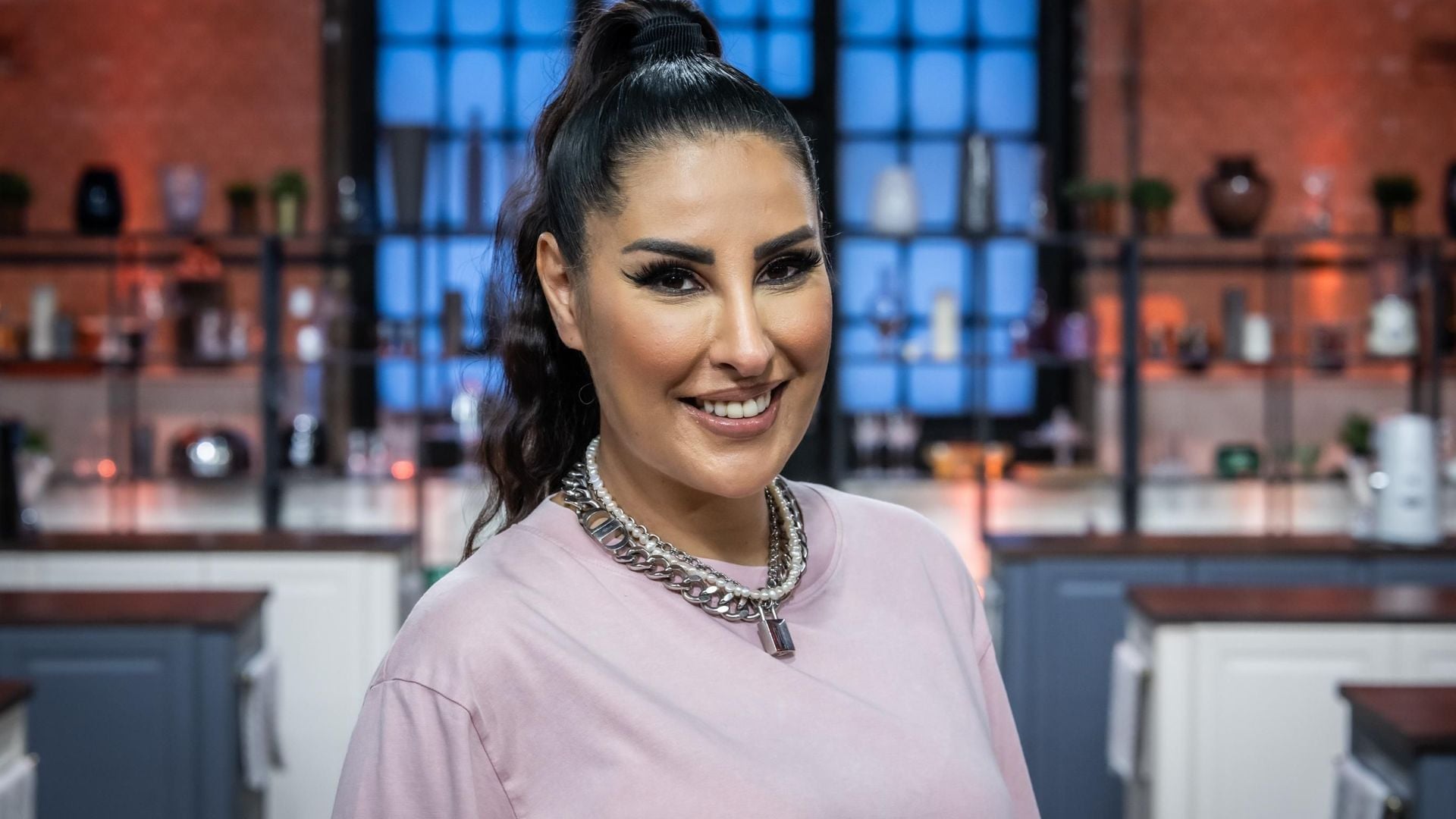 So süß Senna Gammour glänzt im Promibacken Halbfinale