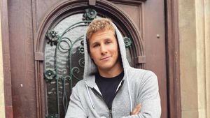 Das sagt Lukas Sauers Partner zu dessen "Sunny"-Nacktszene
