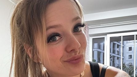 Anne Wünsche zeigt sich mittlerweile ganz nackt auf OnlyFans