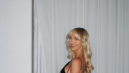 OnlyFans-Star Annie Knight berichtet von sexuellem Übergriff