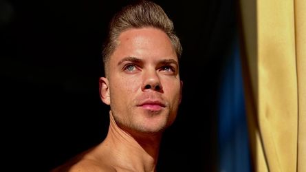 Story-Panne? "Big Brother"-Tim postet nackten Sieger Cedric