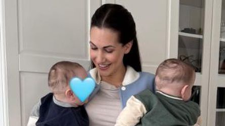 Clea-Lacy Juhn feiert den ersten Geburtstag ihrer Zwillinge