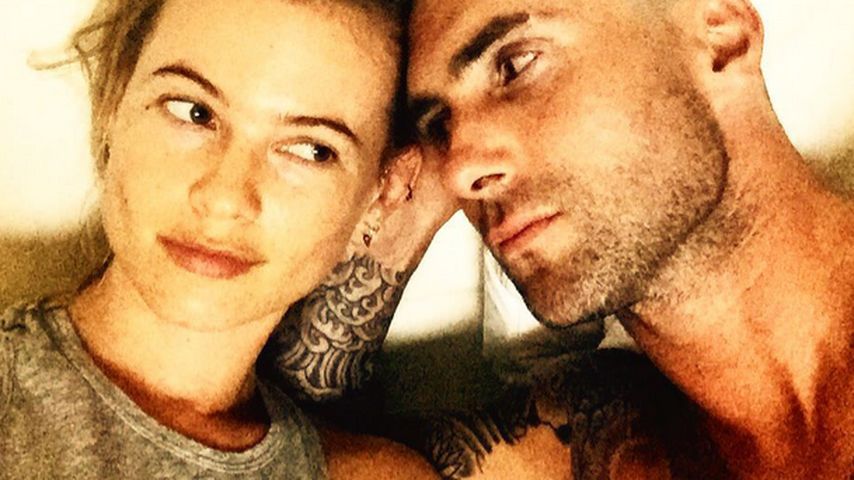 adam levine und Behati Prinsloo