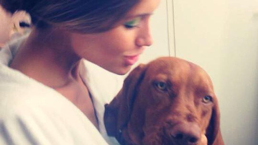 Alena Fritz und ihr verstorbener Hund Dexter