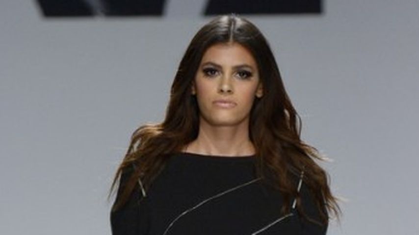 Alisar Ailabouni bei einer Fashion-Show