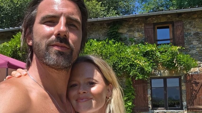 "Rivals"-Darstellerin Emily Atack verkündet ihre Verlobung