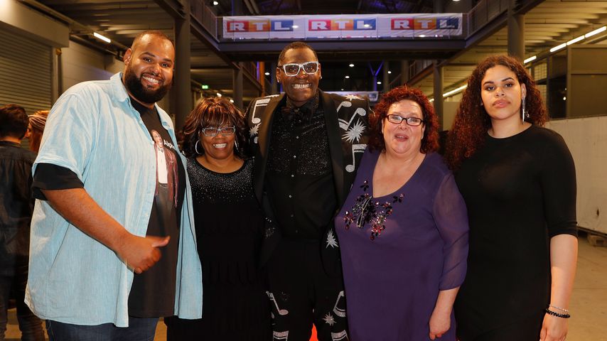 Alphonso Williams mit seiner Familie beim Finale 2017